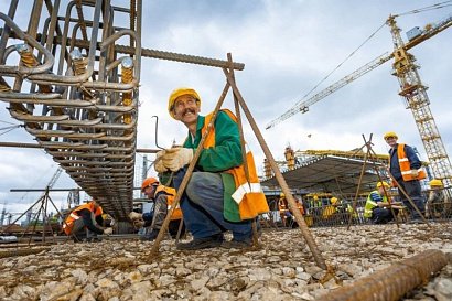 Почти треть петербургских строителей считают себя трудоголиками