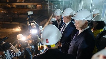 Дмитрий Чернышенко заявил о необоснованном завышении сметы строительства ледовой арены в Новосибирске