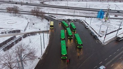 В Оренбурге на линии вышли 67 автобусов, приобретенные на средства ИБК